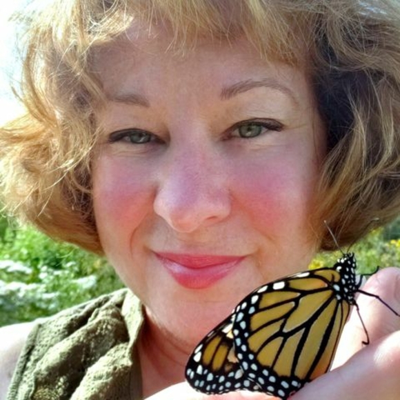 Meet your Posher, Alison - Picture 1 of 1